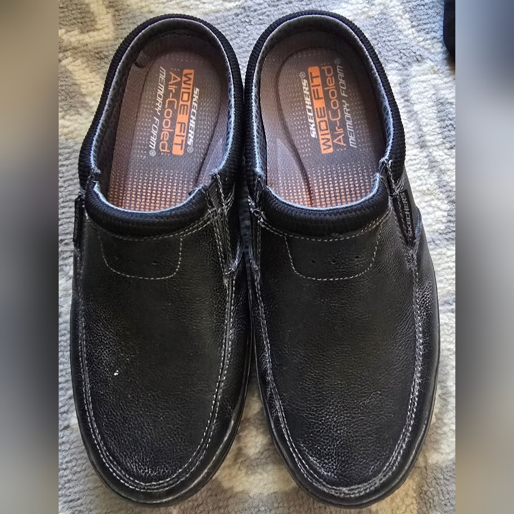 Skechers Men's Black Loafers with Air-Cooled Comfort